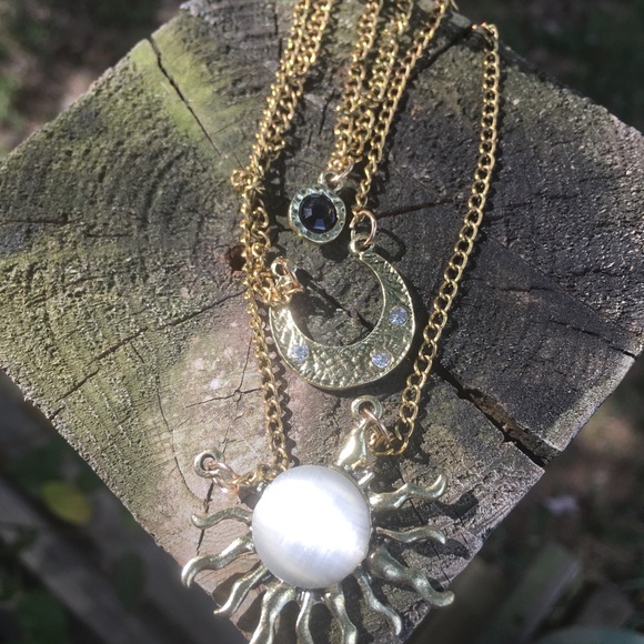 NWT! Dark Gold 3 layered sun & moon necklace - Picture 16 of 16